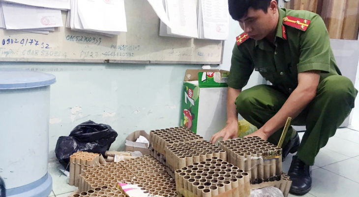 Công an TP.HCM mở đợt cao điểm vận động người dân giao nộp pháo trái phép